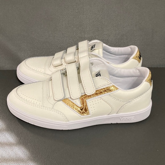 Vans Lowland With Velcro straps and gold accents - Picture 2 of 7